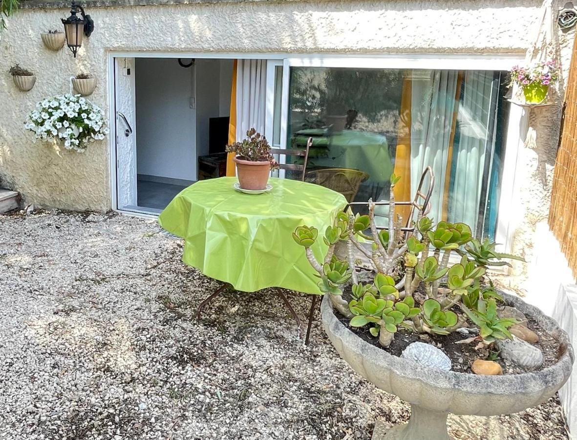 Ferienwohnung Cocooning Pujaut Exterior foto